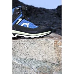 On Running On Cloudalpine Waterproof Trekking-Boots - Cobalt & Limelight -Lichtvoetig on cloudalpine waterproof trekking boots cobalt limelight 3 1501018