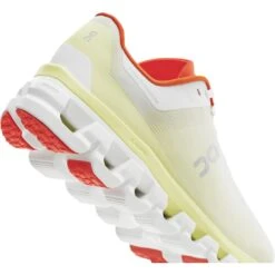 On Running On Cloudflow 4 Dames Hardloopschoenen - White & Hay -Lichtvoetig on cloudflow 4 running shoe women white hay 5 1567210