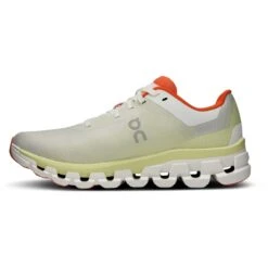 On Running On Cloudflow 4 Dames Hardloopschoenen - White & Hay -Lichtvoetig on cloudflow 4 running shoe women white hay 9 1567214