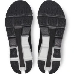 On Running On Cloudflyer 4 Wide Running Shoe - Black & White -Lichtvoetig on cloudflyer 4 running shoe black white 3 1323935 1