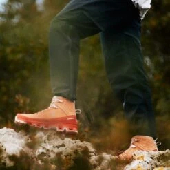 On Running On Cloudrock 2 Waterproof Dames Wandelboots - Copper & Flare -Lichtvoetig on cloudrock 2 waterproof women speed hiking shoe copper flare 10 1392582