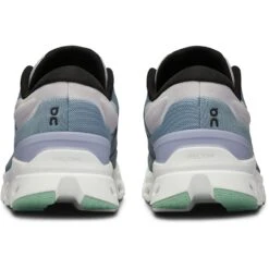 On Running On Cloudstratus 3 Dames Hardloopschoenen - Wash & Nimbus 12 On Running On Cloudstratus 3 Dames Hardloopschoenen - Wash & Nimbus -Lichtvoetig on cloudstratus 3 women running shoe wash nimbus 6 1531573