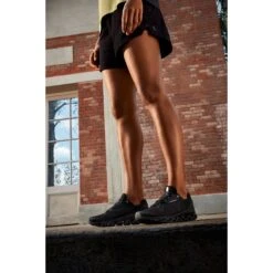 On Running On Cloudstratus Women Running Shoe - Black -Lichtvoetig on cloudstratus women running shoe black 8 1105439