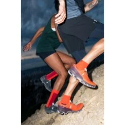 On Running On Cloudventure Trail Hardloopschoenen - Flare & Mulberry -Lichtvoetig on cloudventure running shoe flare mulberry 8 1028398