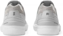 On Running Schoenen Running ON The Roger Clubhouse Glacier/White -Lichtvoetig on running on the roger clubhouse glacier white 346844 48 99407 114 960